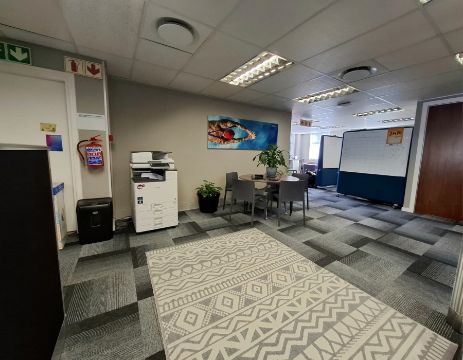 To Let commercial Property for Rent in Rondebosch Western Cape